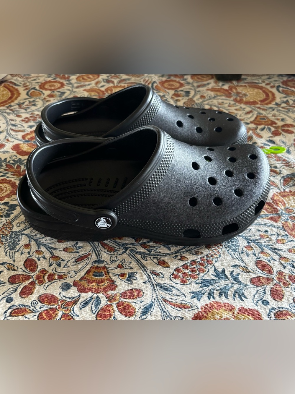 CROCS Black Slip-On Clog